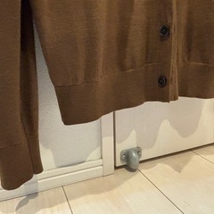 ユニクロ カーディガン サイズM　エクストラファインメリノVネックの画像