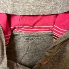 baby Gapパーカー90サイズの画像
