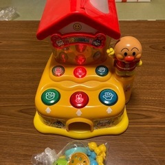 アンパンマン おどって！しゃべって！テレビでパソコン大好き、ぽんぽんジャンケンカプセルの画像