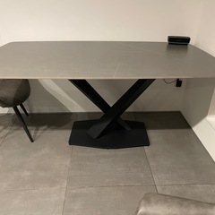 セラミックダイニングテーブル
