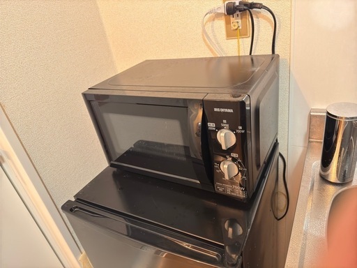 【美品】アイリスオーヤマ 電子レンジ