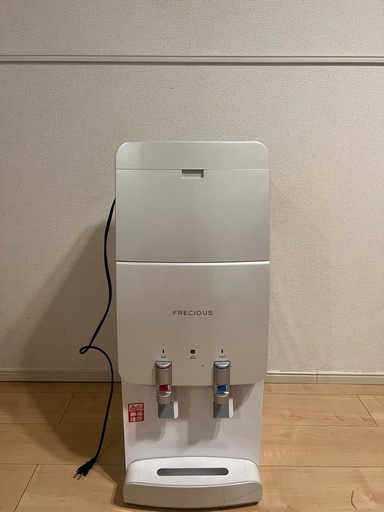 ウォーターサーバー　 FRECIOUS WFD1040 卓上タイプ