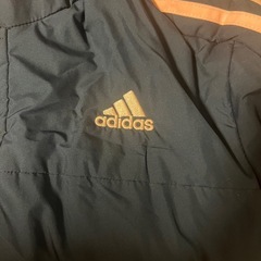 adidas ベンチコート 子供用の画像