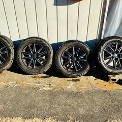 195/65R15 スタッドレスタイヤ