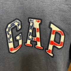 GAP パーカーMサイズ の画像