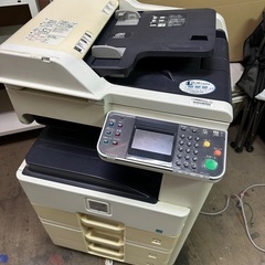 モノクロ複合機　TASKalfa 256i 難あり