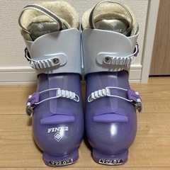 　美品　ジュニア　スキー靴　22.0cmの画像