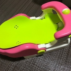 リッチェル　ベビーバスチェア　　マット付きの画像