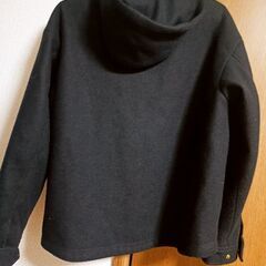 GU　ショート丈コートの画像