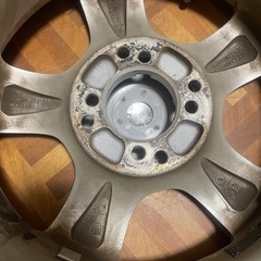 アルミホイールスタッドレスタイヤ14インチの画像