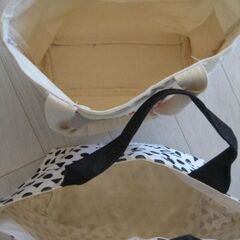 (値下げ全部で８００円)トートバック【未使用品】の画像