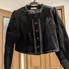 【中古】お洒落着　女の子　140cm　上下セット　発表会