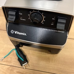 【美品】Vitamix　VMO111シルバー　2017年製　ミキサー 2Lの画像