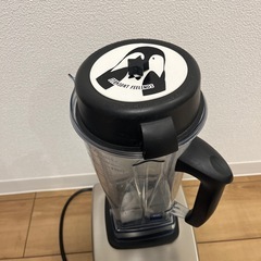 【美品】Vitamix　VMO111シルバー　2017年製　ミキサー 2Lの画像