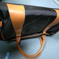 ゴルフ用ボストンバッグとシューズケースの画像