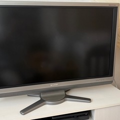 【お取引決まりました！】
40型SHARPの液晶テレビとニトリのテレビボードの画像