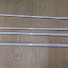 極上美品　突っ張り棒　4本セット　カーテンレール　代わりにも