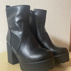 【決まりました(⁎ᴗ͈ˬᴗ͈⁎)】ブーツ　ブラック　チャンキーヒール
