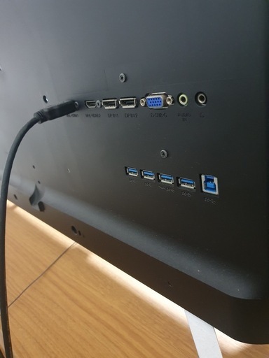 液晶モニター（大）