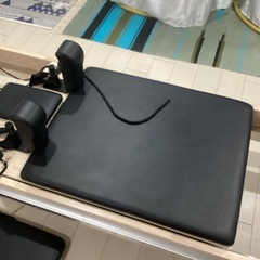 テクニカルスプリットリフォーマー　REF-102　リフォーマー　/ 業務用　定価65万　ピラティスマシン　（株）アルプス　美品の画像