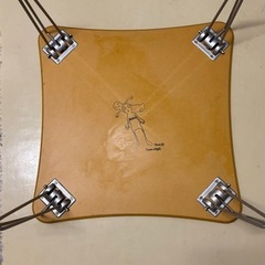 折り畳み机の画像