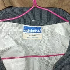 adidas(アディダス)ウインドブレーカーの画像