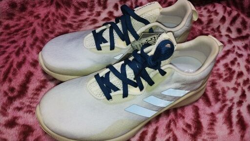 adidas(アディダス) スニーカー