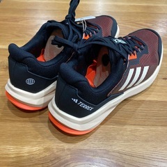 アディダス  ランニングシューズ　25.5cm 新品/未使用の画像