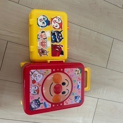 アンパンマン　キャリーケース　箱