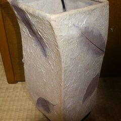 和風明かり提灯　中は電球です