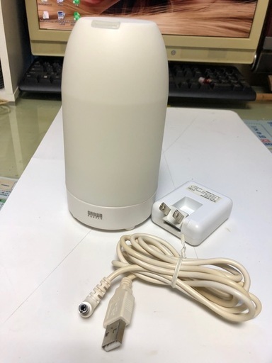 中古　SANWA 7色LED点灯　コンパクトサイズ　超音波加湿器