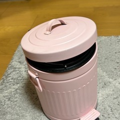 ピンク  ダストボックス  備品の画像