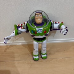 タカラトミー トイ ストーリー リアルサイズトーキングフィギュア バズ ライトイヤーの画像