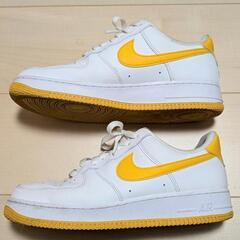 ナイキ Nike AIR FORCE 1 '07 FJ4146-105 エアフォース1 スニーカー イエロー 26cmの画像