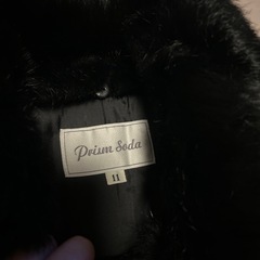 11AR　黒ファー襟付きボタンコート　あったか　おしゃれの画像