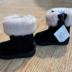 【新品・未使用】UGG ムートンブーツ 11cm