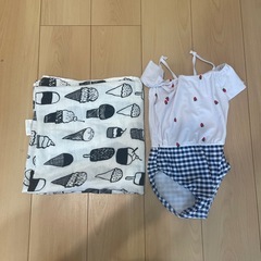 赤ちゃん用タオルと水着