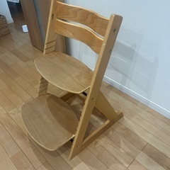こども　ダイニングチェアの画像