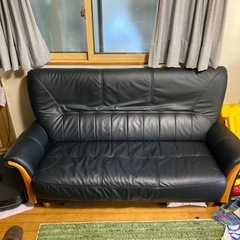 無料　配達要相談　3人掛けソファー