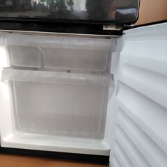 ツードアー冷蔵庫の画像