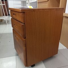 ★ジモティ割あり★  キャスター付き収納  H60×D44.5×W40 クリーニング済み TC2500の画像