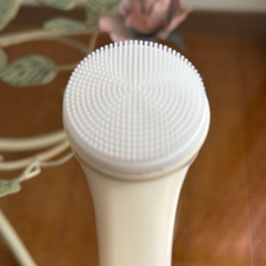 洗顔ブラシ アイボリー ハンドル付きの画像
