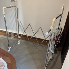 折り畳み物干し竿の画像
