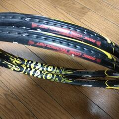 テニスラケット　SRIXON Revo CV3.0  グリップ1の画像