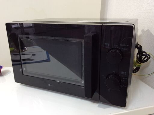（1/25受渡済）JT9985【NITORI/ニトリ 電子レンジ】美品 2022年製 MM720CUKN4 家電 キッチン ターンテーブル 横開き 50ヘルツ専用