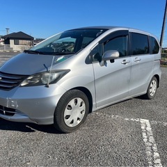 ❗️訳アリ新春値下げ！希少8人乗り❗️ホンダフリードGLパッケージ 　個人使用低走行車　ドライブレコーダー新品　機関良好　車検あり、乗って帰れますの画像