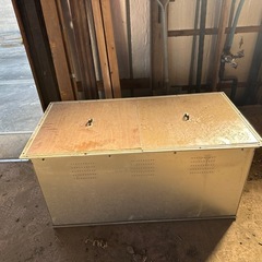 床下収納　台所　アルミ製