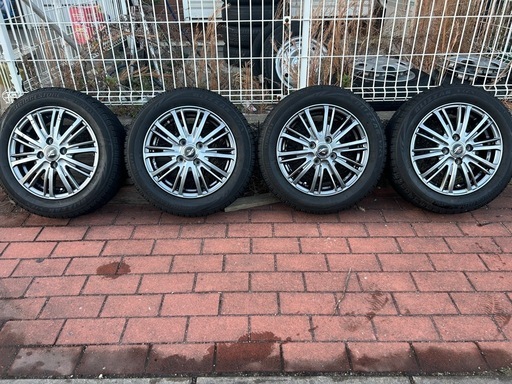 お取引中。値下げしました！軽自動車用 スタッドレス 155/65R14 ブリヂストンVRX＋ 社外アルミホイールセット