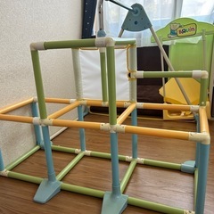 トイザらス　ジャングルジムブルーインパーク