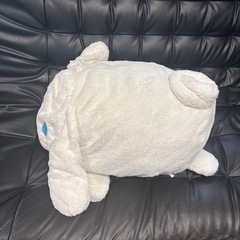 サンリオ　シナモンロール　大きめのぬいぐるみ（クッション？）の画像